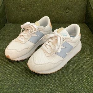 New Balance 237